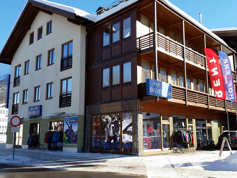 Ski hire shop Hofherr Sport in Kirchplatz 23, Ehrwald