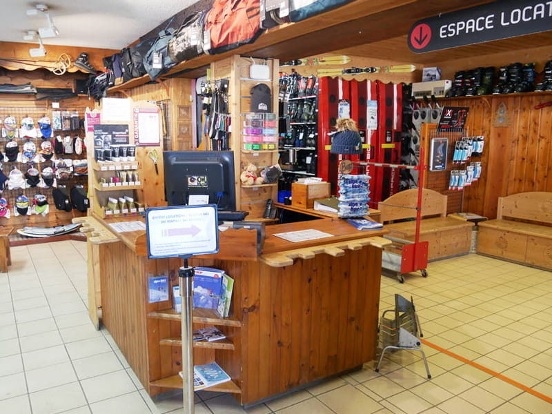 Ski hire shop Rocky Sports in L'Eclose - rue du 93ème RAM, Alpe d’Huez