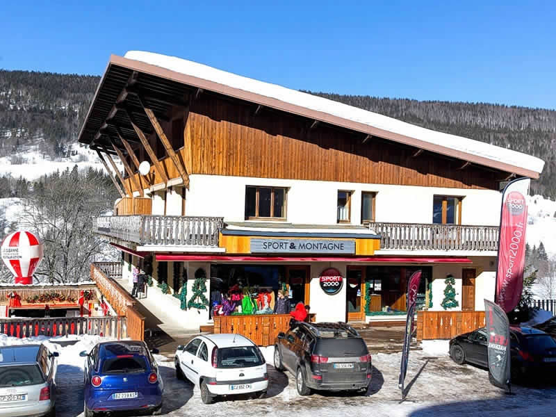 Ski hire shop SPORT 2000 Grossiord in Le Brocard, Lelex