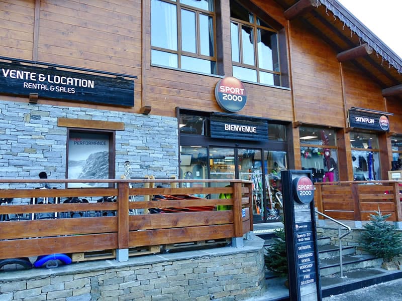 Ski hire shop Ski M'Play in Le Village, La Norma
