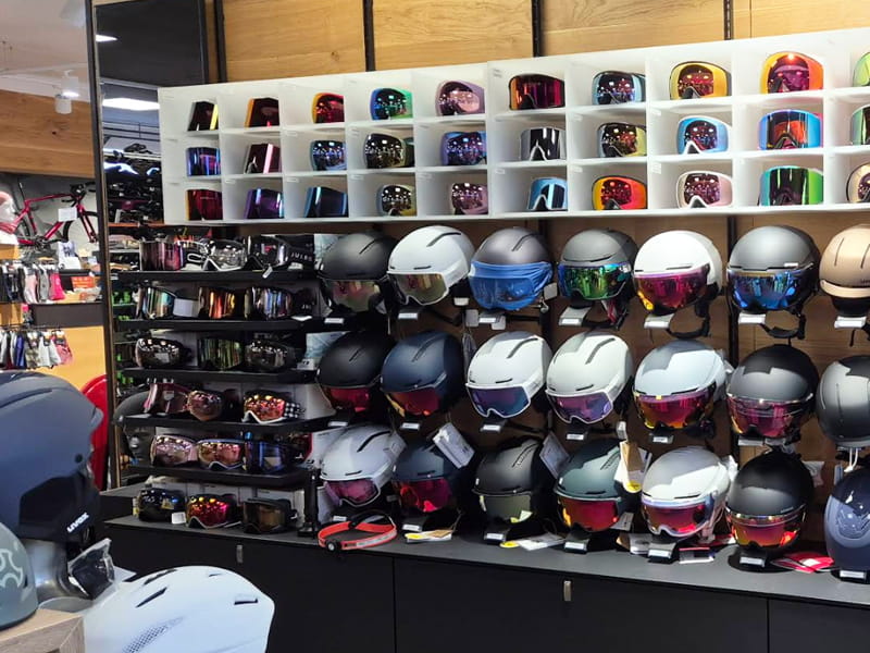 Ski hire shop SPORT 2000 Simon in Leogangerstraße 23, Saalfelden