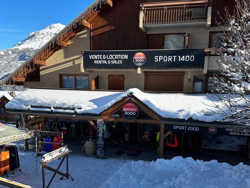 Ski hire shop Sport 1400 in Le Chalet - 395 Route des Près, Puy Saint Vincent 1400