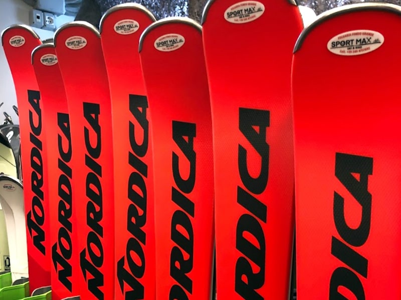 Ski hire shop Sport Max Folgaria in Località Fondo Grande 52 [sotto all'Hotel Kube], Folgaria