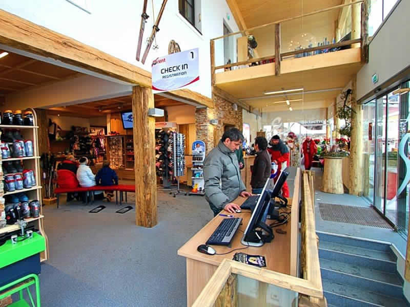 Ski hire shop Skischule Lofer Herbst in Lofer 1a, Lofer