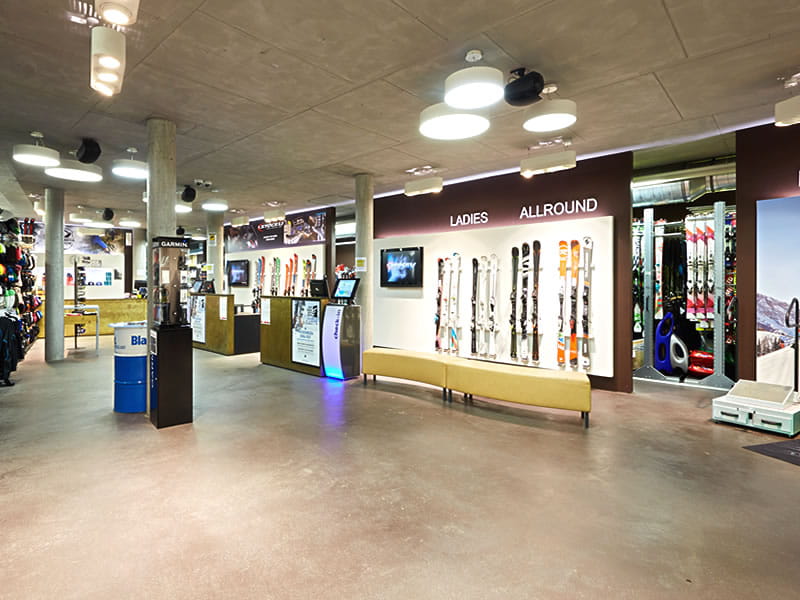 Ski hire shop Alta Badia Sport - Shop & Rental in Micurá de Rü 48, Alta Badia-San Cassiano/Sankt Kassian