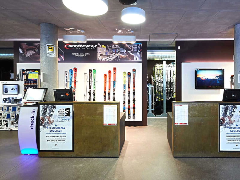 Ski hire shop Alta Badia Sport - Shop & Rental in Micurá de Rü 48, Alta Badia-San Cassiano/Sankt Kassian