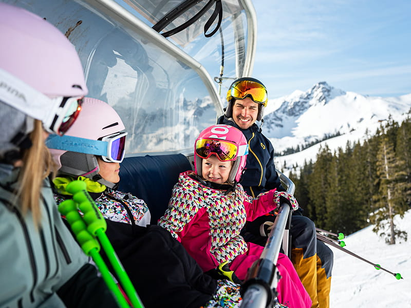 Ski hire shop Skischule Bergsport JA in Pfarrstrasse 3, Oberstdorf