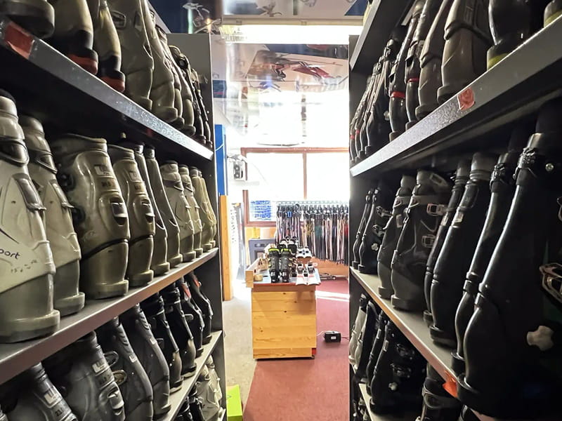 Ski hire shop Slalom Ski Service in Piazzale le Nevegal, 167, Nevegal