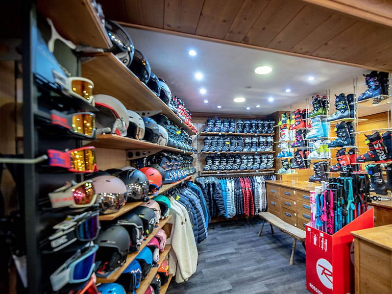 Ski hire shop Curtet Sport in Place de l’Eglise - 121, route du Val d'Arly, Praz sur Arly