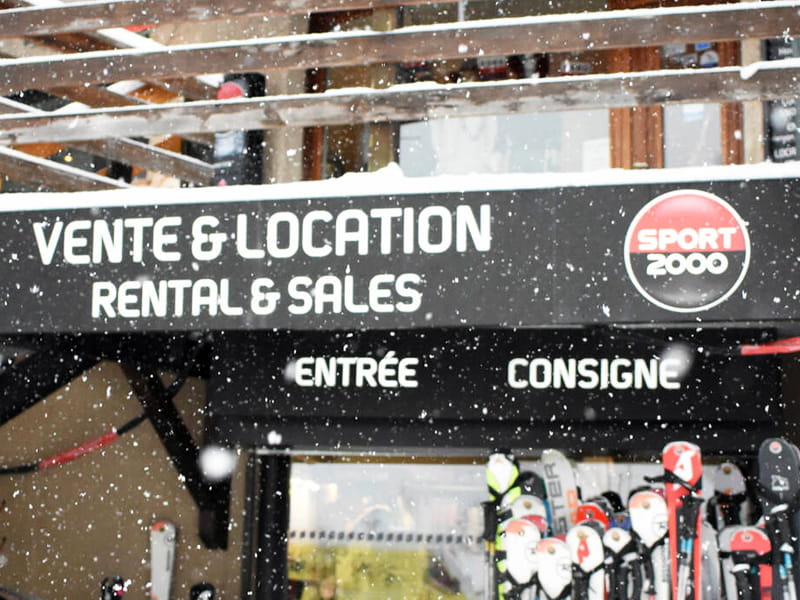 Ski hire shop Weski Auris in Place des Orgières, Auris-en-Oisans