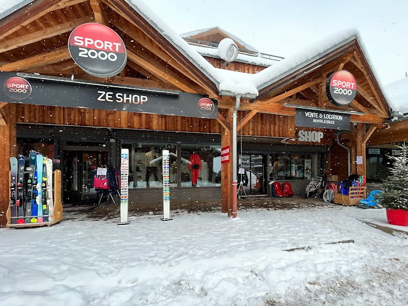 Ski hire shop Ze Shop 2 in Place Joseph Paganon, Alpe d’Huez