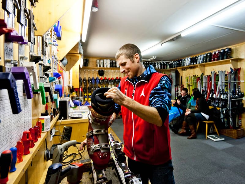 Ski hire shop SPORT 2000 Schöttl in Planneralm 2 (Talstation Parkplatz Plannereckbahn), Irdning Donnersbachtal