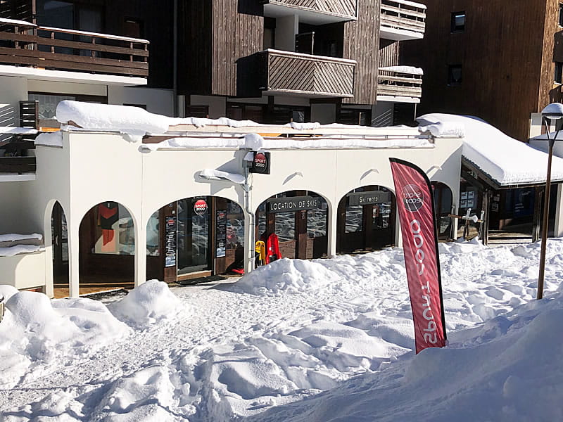 Ski hire shop Auben Ski in Praz des Esserts, Morillon 1100