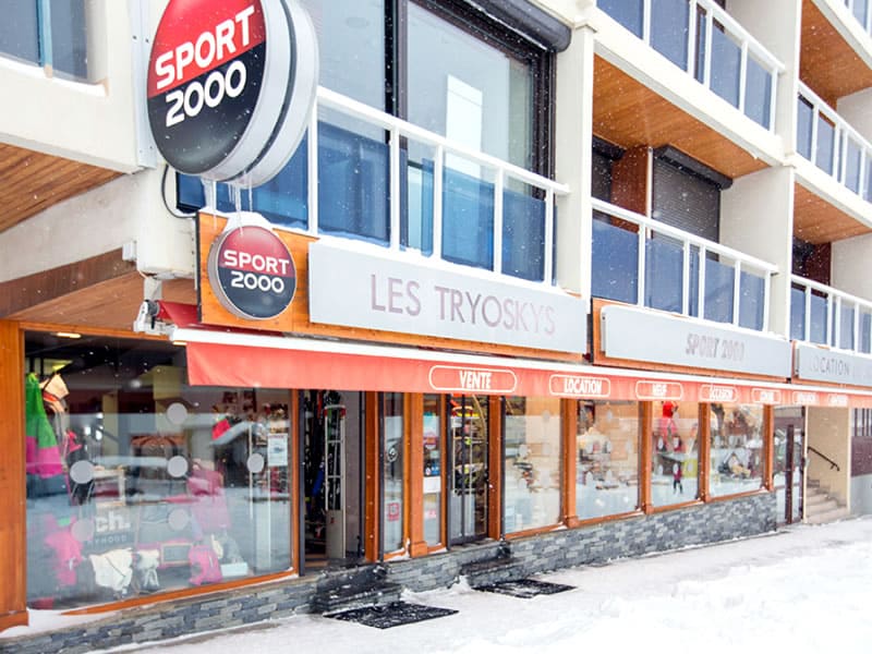 Ski hire shop Les Tryoskys in Résidence L'Ouillon, La Toussuire