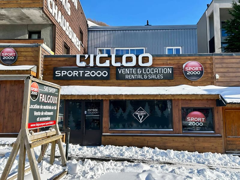 Ski hire shop L’Igloo in 13, Rond Point Des Pistes, Super Besse