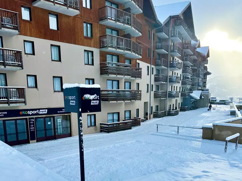 Ski hire shop Ekosport-Rent Auris Ski in Résidence Odalys - Place des Orgières, Auris-en-Oisans