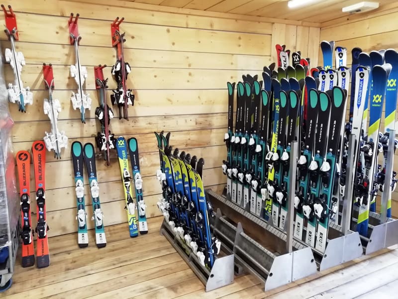 Ski hire shop Skischule Skiverleih Total in Rettenbergstrasse 18a, Kolsassberg