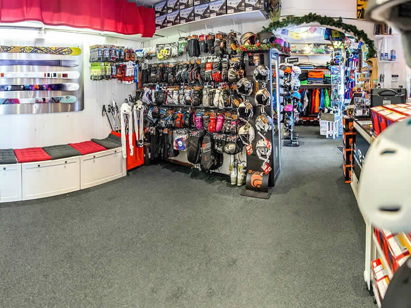 Ski hire shop Antarctik in Rond Point Des Pistes, Tignes Val Claret