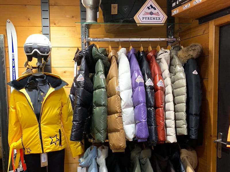 Ski hire shop Signature in Route de soulan - La Ferme du moulin, Saint Lary