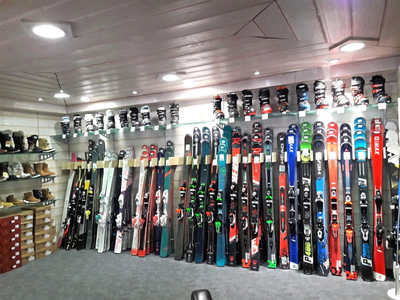 Ski hire shop Antonin Sports in Route du télécabine - 89, Route de la Vallée du Bouchet, Le Grand Bornand