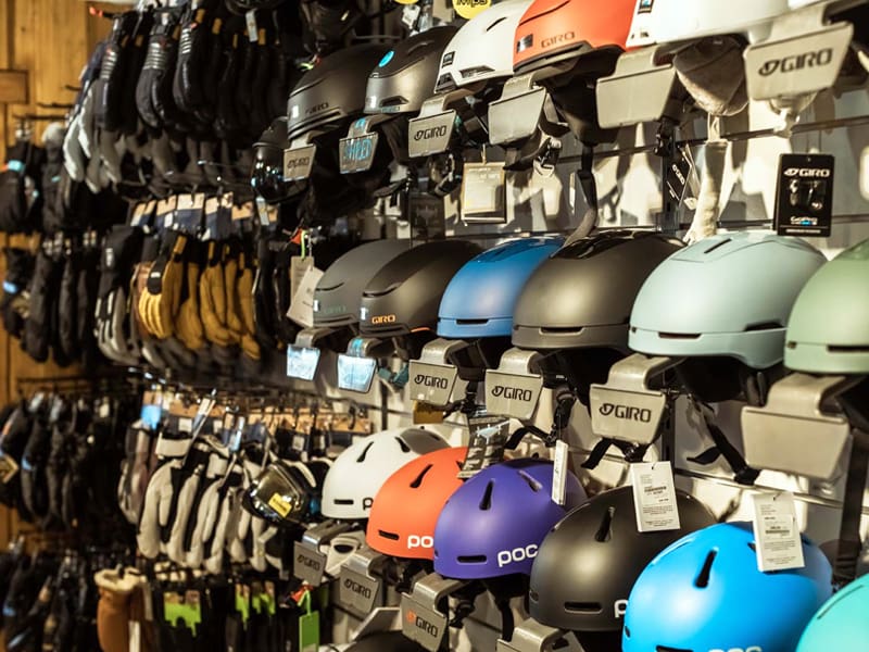 Ski hire shop Snowline in Route du Village 4, Morgins