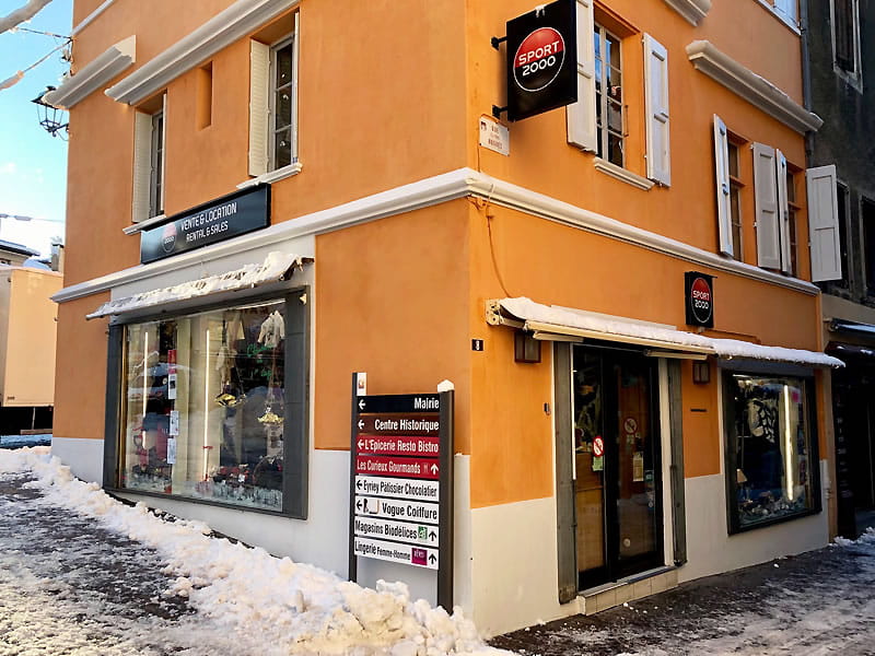 Ski hire shop Grangeot Sport in Rue Clovis Hugues, Embrun