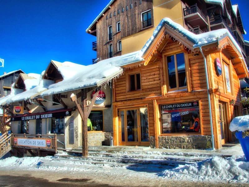 Ski hire shop LE CHALET DU SKIEUR in Rue de la foret blanche, Risoul 1850