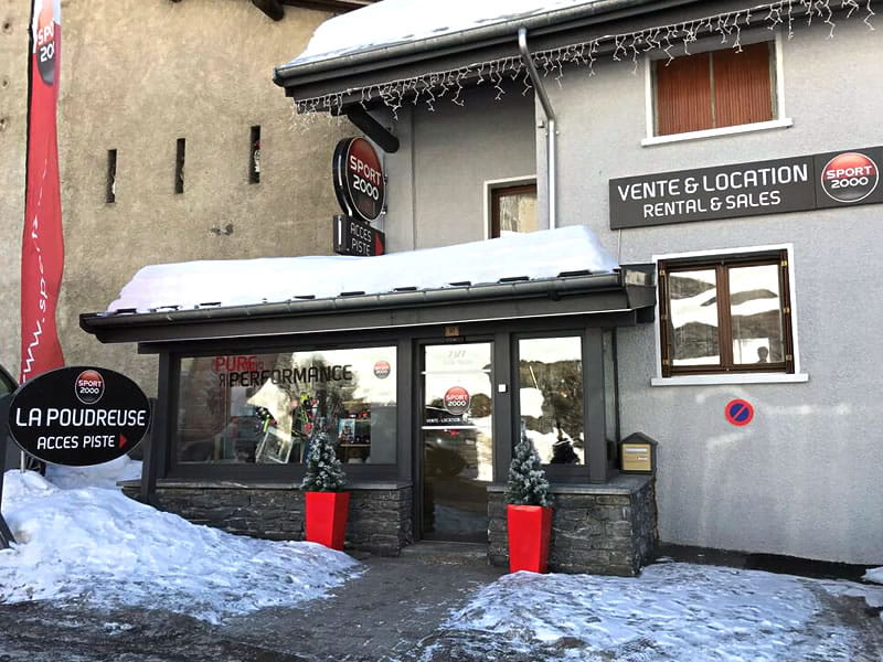 Ski hire shop La Poudreuse in Rue des Rochers, Lanslevillard Val Cenis