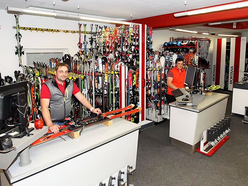 Ski hire shop Sport Krismer in Seilbahnstrasse 38, Fiss