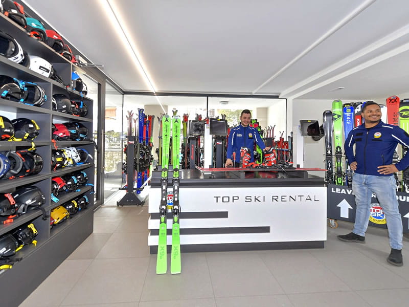 Ski hire shop Top Ski Rental in Streda Meisules 104, Wolkenstein-Selva Gardena
