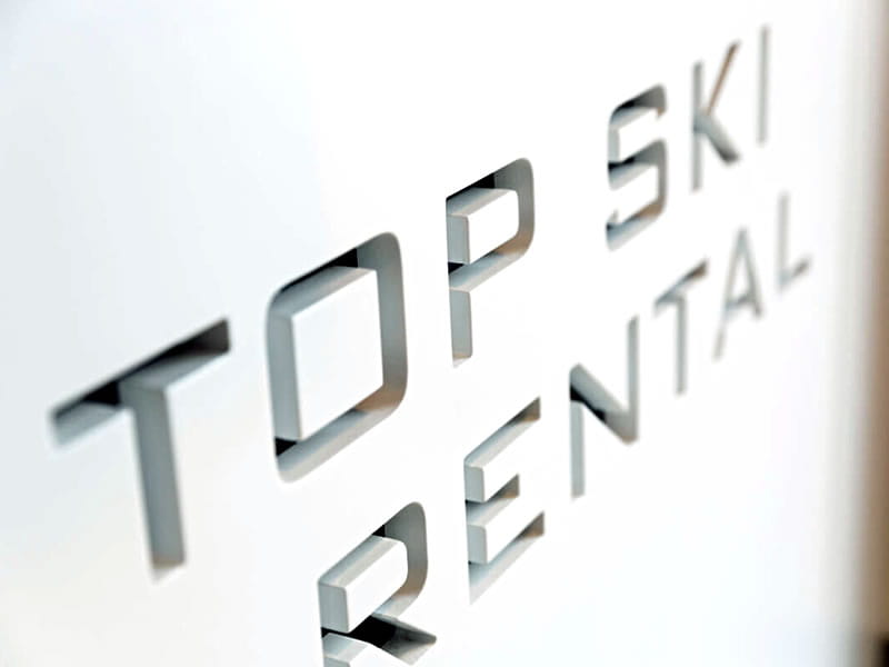 Ski hire shop Top Ski Rental in Streda Meisules 104, Wolkenstein-Selva Gardena
