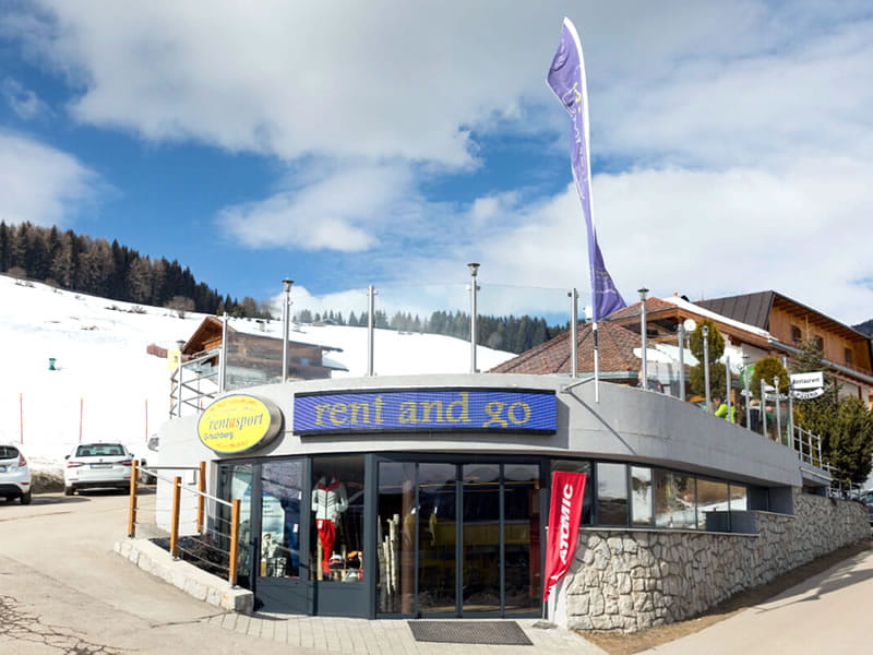 Ski hire shop Rentasport Gitschberg in Talstation Cabinovia Gitschberg - Mittereckerstraße 27, Meransen