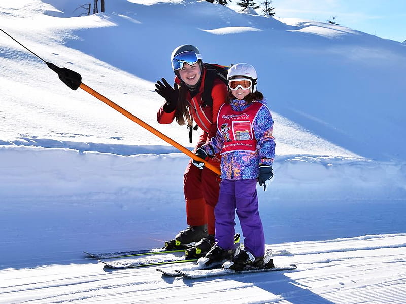 Ski hire shop Skischule Snowsports Mayrhofen in Tuxerstrasse 714, Mayrhofen