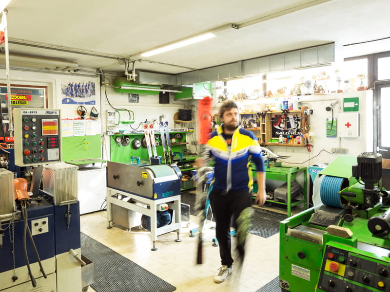 Ski hire shop Italo Sport in Via Dolomiti, 7, Toblach