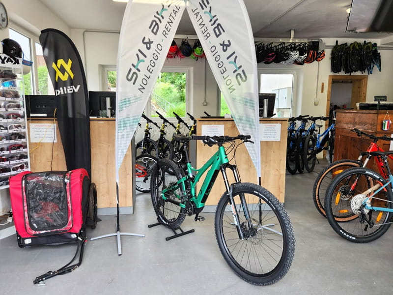 Ski hire shop Ski & Bike San Vito in Via Nazionale 10, San Vito di Cadore