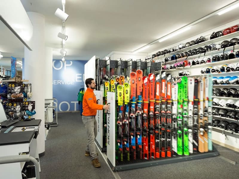 Ski hire shop rent and go Andalo in Via Rindole 3b (Talstation Kabinenbahn), Andalo
