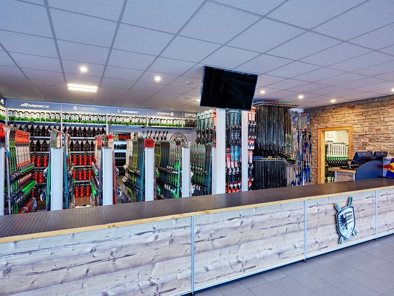 Ski hire shop Skiverleih Garmisch in Zugspitzstraße 68, Garmisch-Partenkirchen